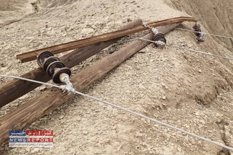 پایه شماره ۱۲۰ خط فداغ - بیرم پس از بروز حادثه نصب شد